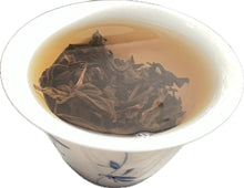 Load image into Gallery viewer, Wuyi Narcissus Tea Luxury Gift Box 100g