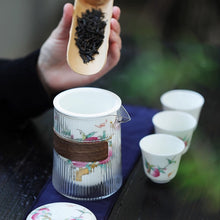 Load image into Gallery viewer, Travel Tea Set (Peach pattern)