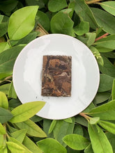 Load image into Gallery viewer, Fuding White Tea With Jujube Aroma