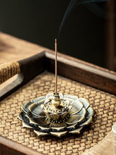 Load image into Gallery viewer, Incense Burner (Flower-shaped)