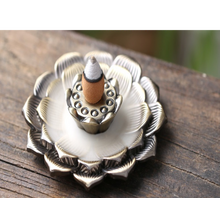 Load image into Gallery viewer, Incense Burner (Flower-shaped)