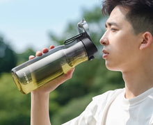 Load image into Gallery viewer, Magnetic Elastic Drinking Bottle 1000ml
