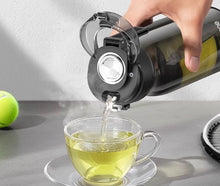 Load image into Gallery viewer, Magnetic Elastic Drinking Bottle 1000ml
